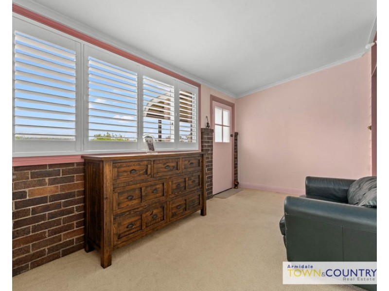 18 Wade Avenue, Armidale NSW 2350