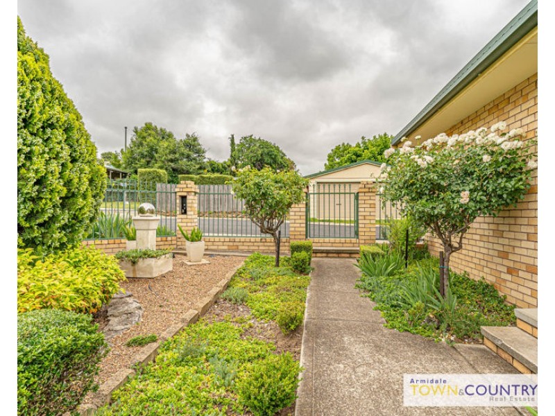 18 Wade Avenue, Armidale NSW 2350