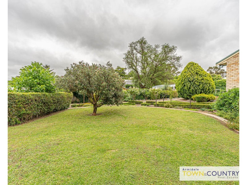 18 Wade Avenue, Armidale NSW 2350