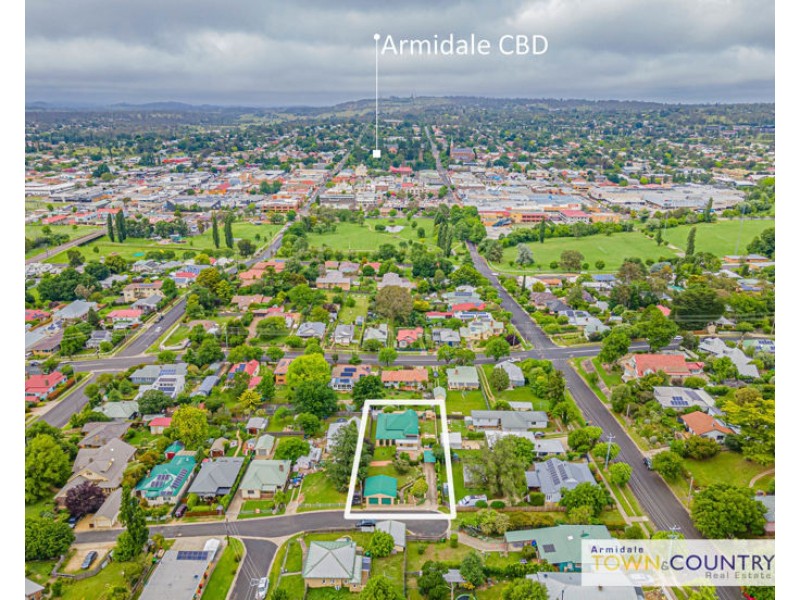 18 Wade Avenue, Armidale NSW 2350