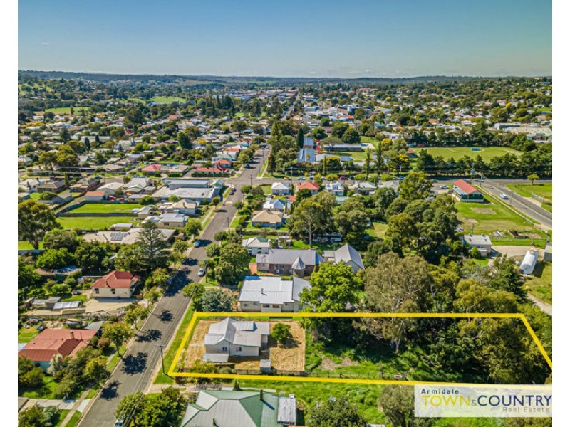 290 Rusden Street, Armidale NSW 2350