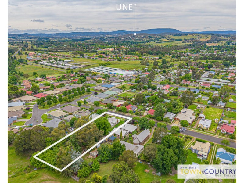 290 Rusden Street, Armidale NSW 2350