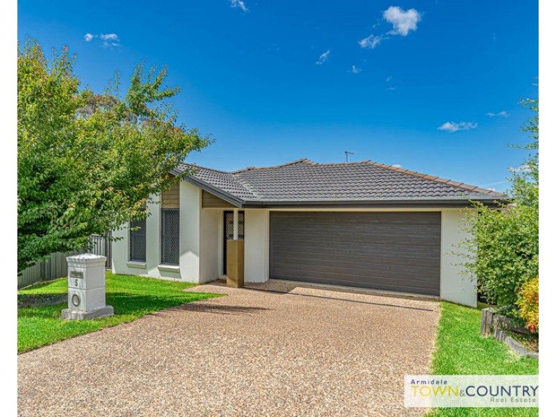 5 McGrath Place, Armidale NSW 2350