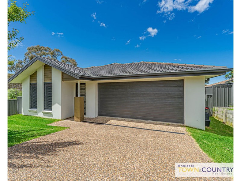 5 McGrath Place, Armidale NSW 2350