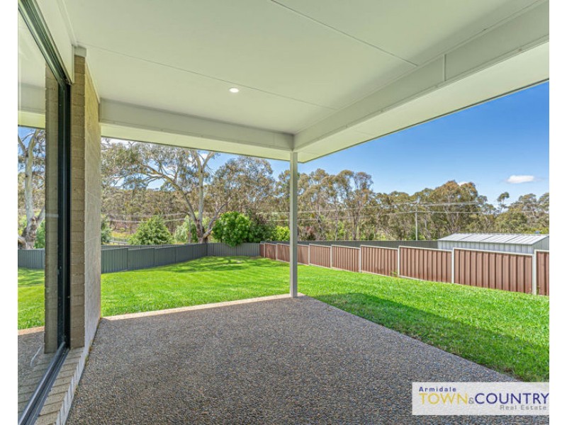 5 McGrath Place, Armidale NSW 2350