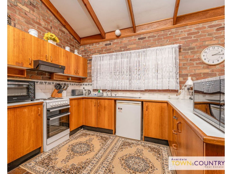 1 Forster Avenue, Armidale NSW 2350