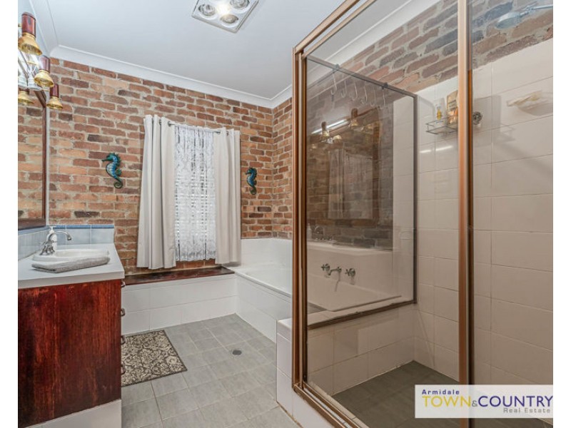 1 Forster Avenue, Armidale NSW 2350