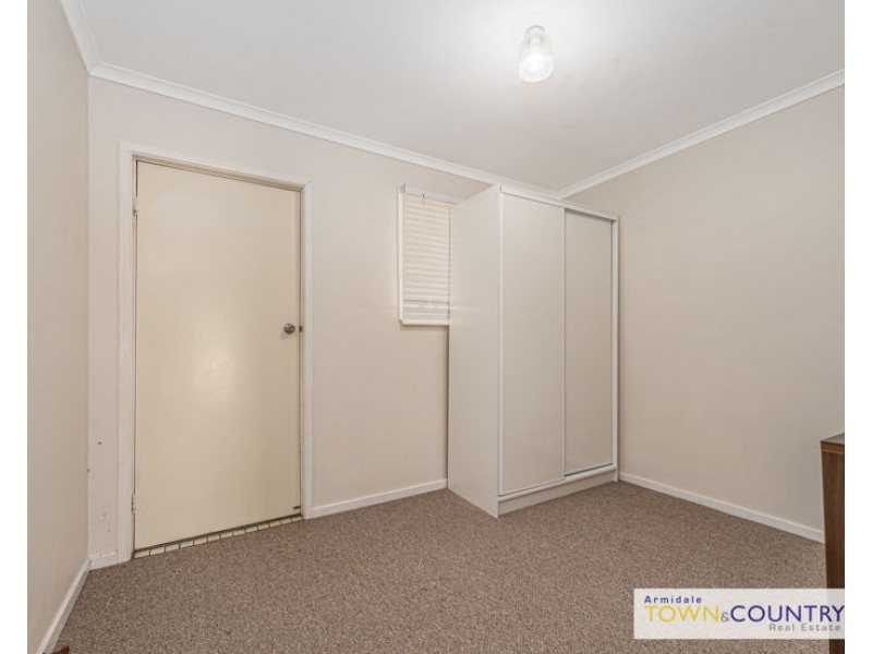 2 Howard Place, Armidale NSW 2350