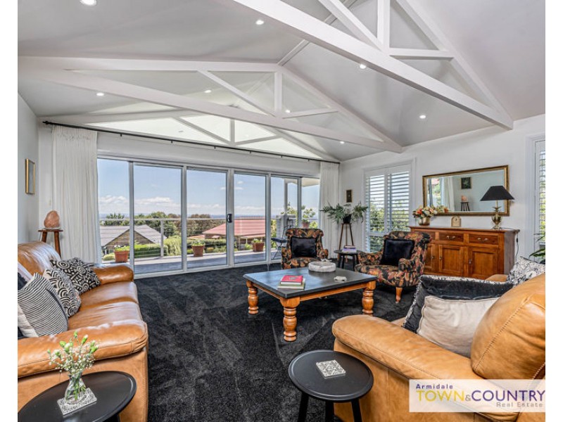 71 The Avenue, Armidale NSW 2350