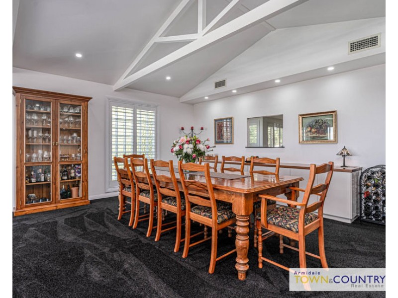 71 The Avenue, Armidale NSW 2350