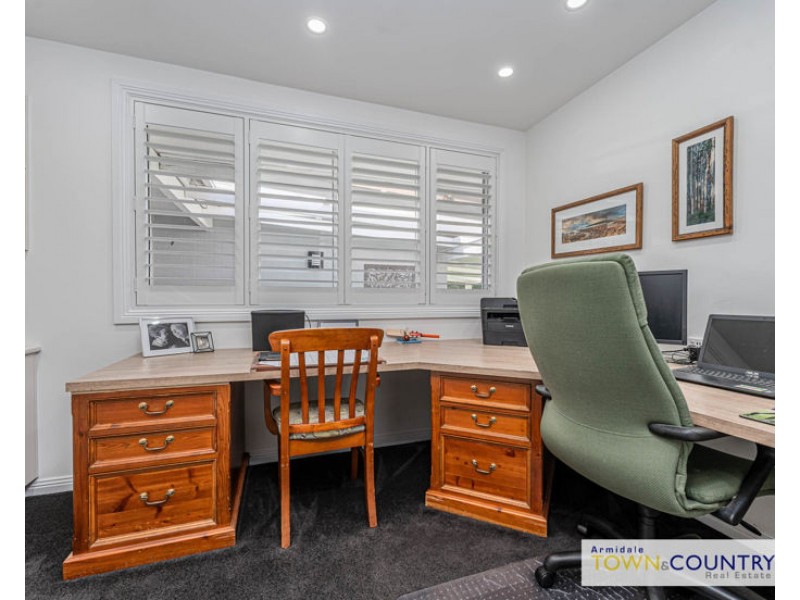 71 The Avenue, Armidale NSW 2350