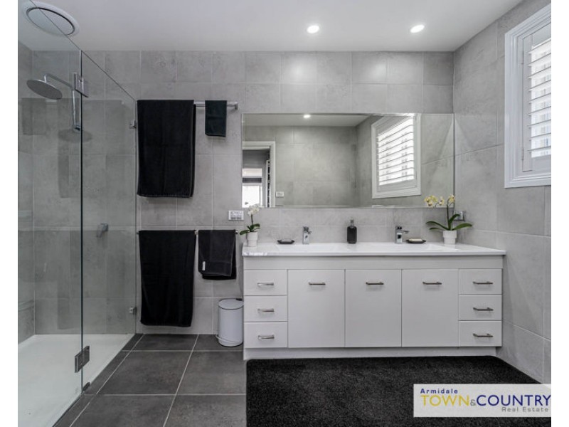 71 The Avenue, Armidale NSW 2350