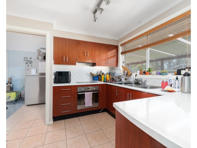 8 Sarah Place, Armidale NSW 2350