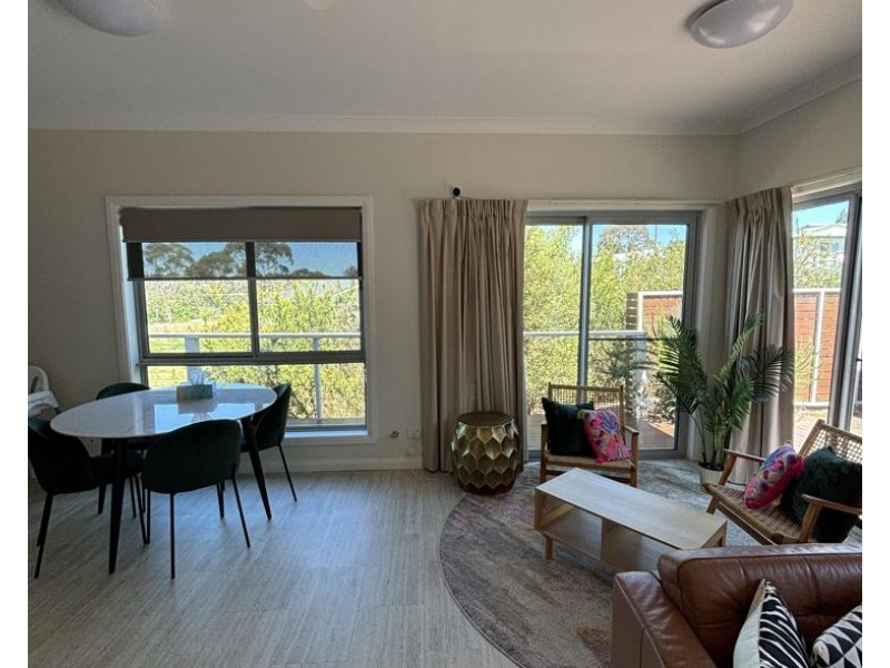 1/11 Birch Crescent, Armidale NSW 2350