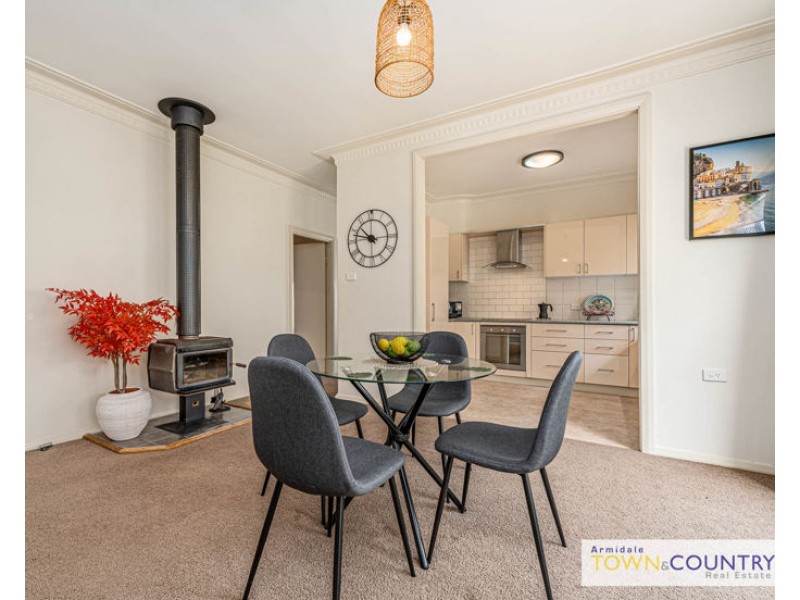 86 Douglas Street, Armidale NSW 2350