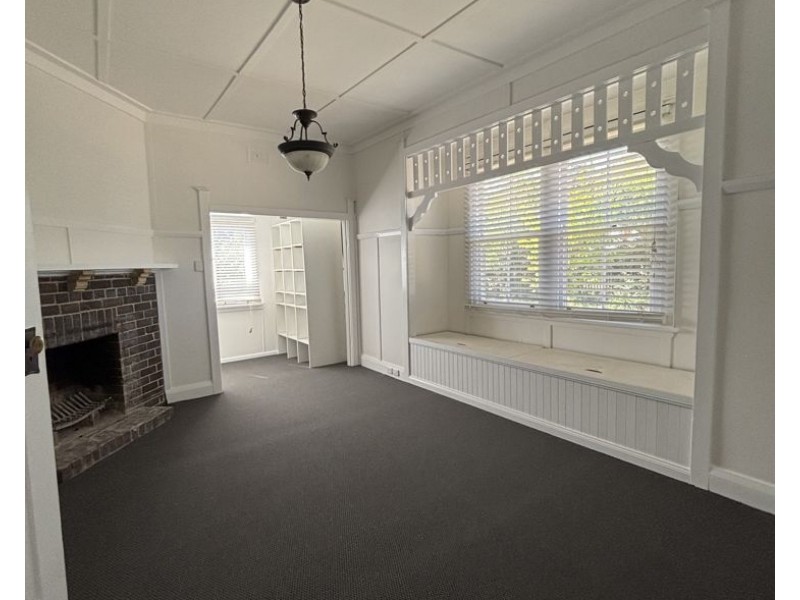 163 Mossman Street, Armidale NSW 2350