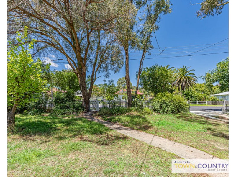 163 Mossman Street, Armidale NSW 2350