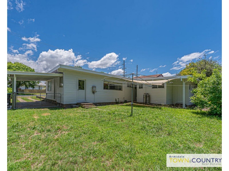 35 Martin Street, Armidale NSW 2350