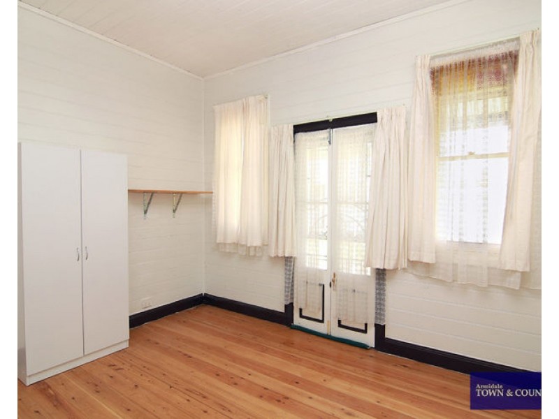 2 Jewel Avenue, Armidale NSW 2350