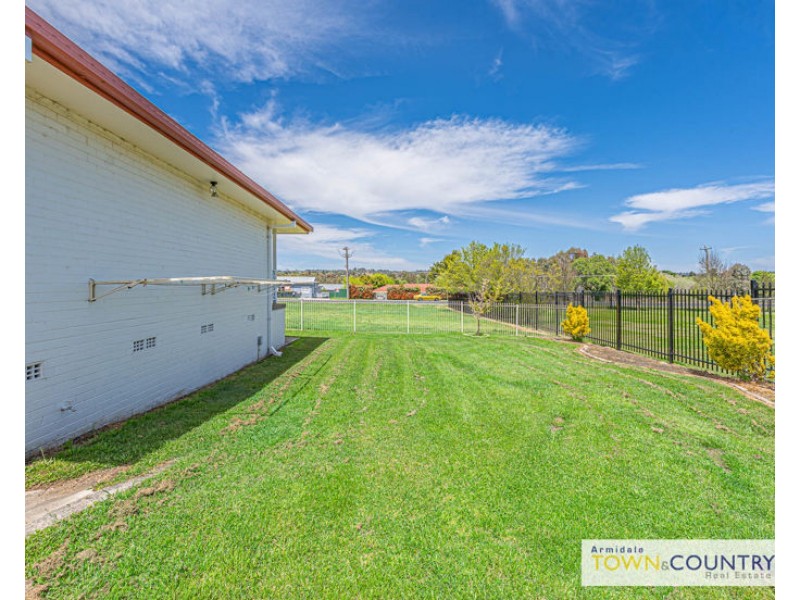 2/54 O’Dell Street, Armidale NSW 2350