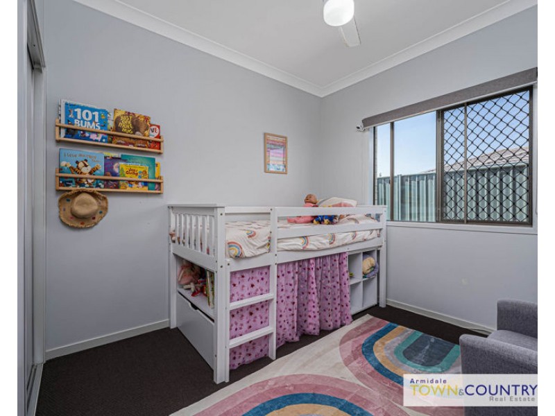 14 Lara Avenue, Armidale NSW 2350