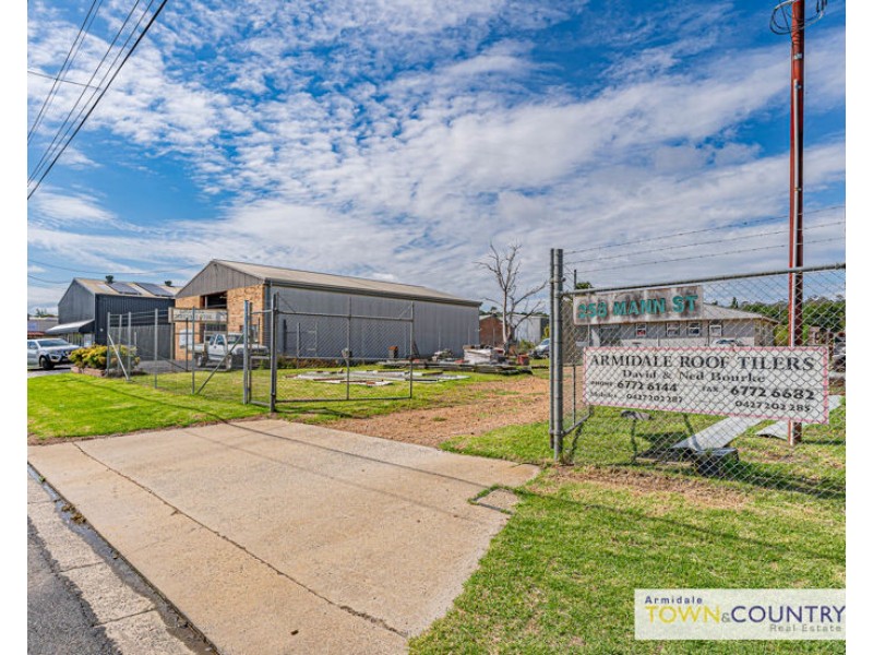 258 Mann Street, Armidale NSW 2350