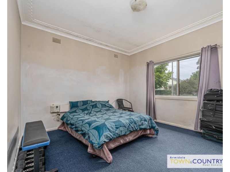 73 Taylor Street, Armidale NSW 2350