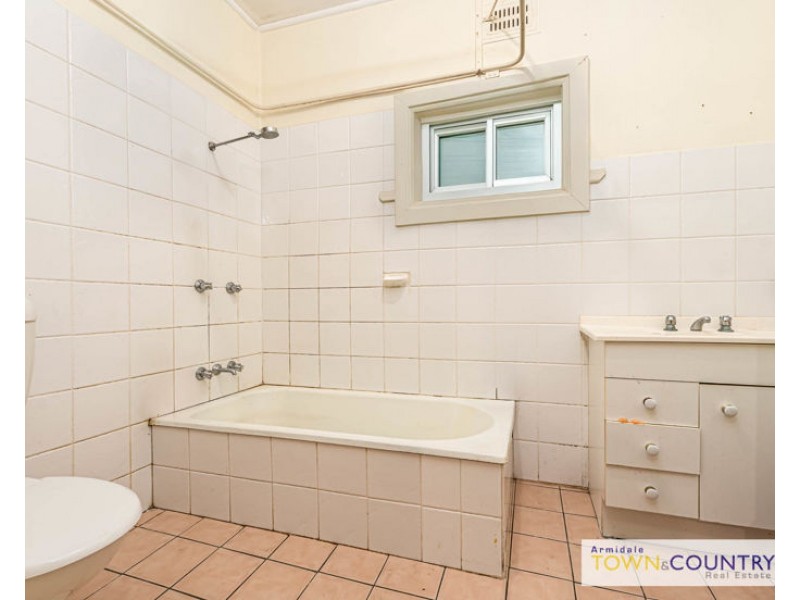 73 Taylor Street, Armidale NSW 2350