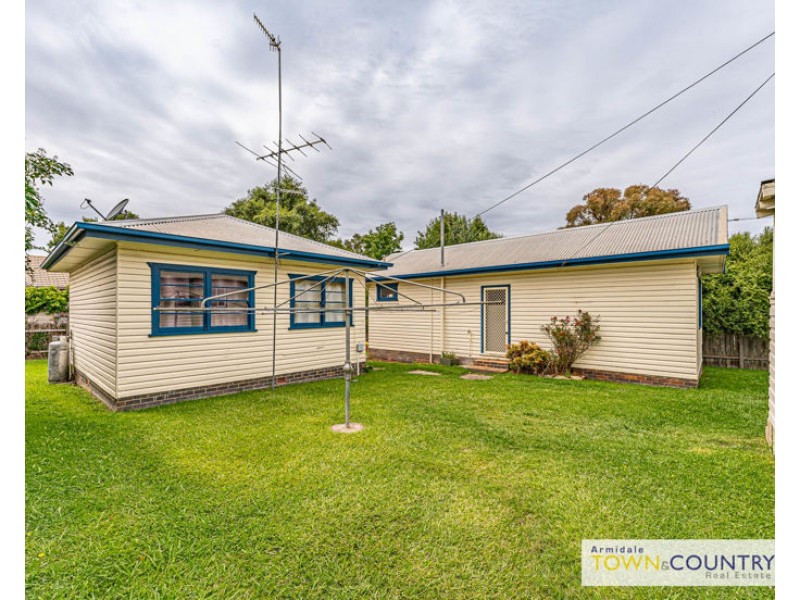 73 Taylor Street, Armidale NSW 2350