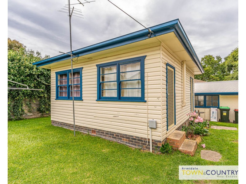 73 Taylor Street, Armidale NSW 2350