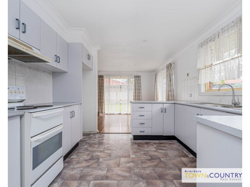 21 Ishbell Drive, Armidale NSW 2350