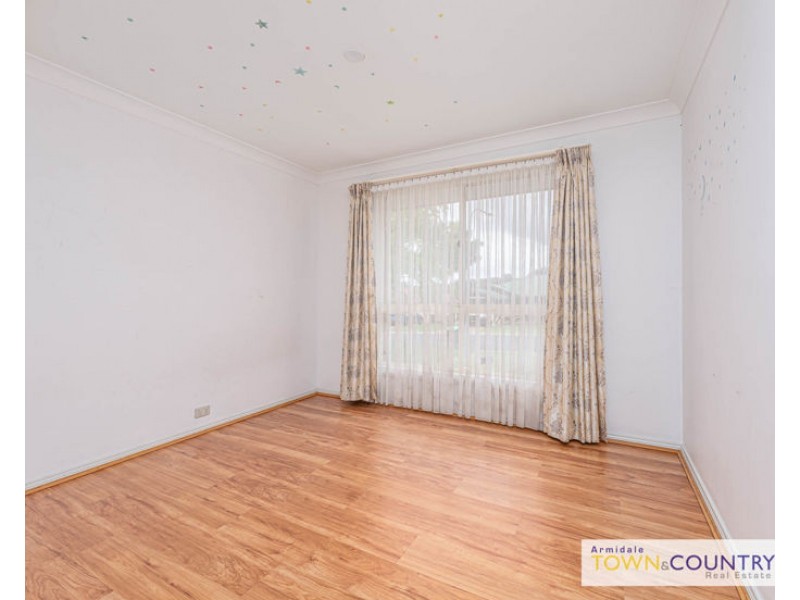 21 Ishbell Drive, Armidale NSW 2350