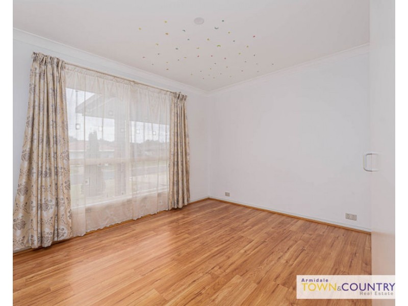 21 Ishbell Drive, Armidale NSW 2350