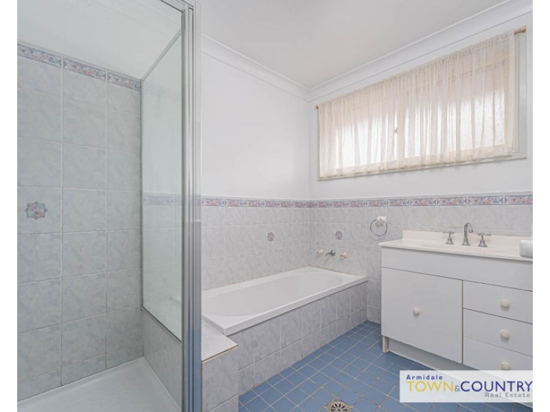 21 Ishbell Drive, Armidale NSW 2350