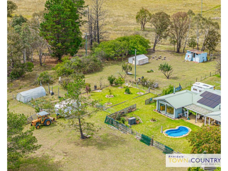 25 Mundays Lane, Armidale NSW 2350