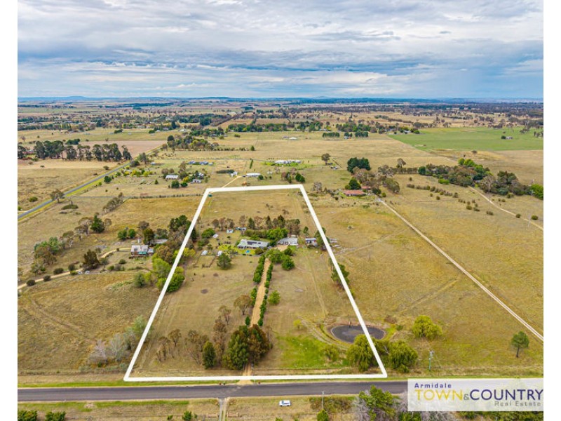 25 Mundays Lane, Armidale NSW 2350