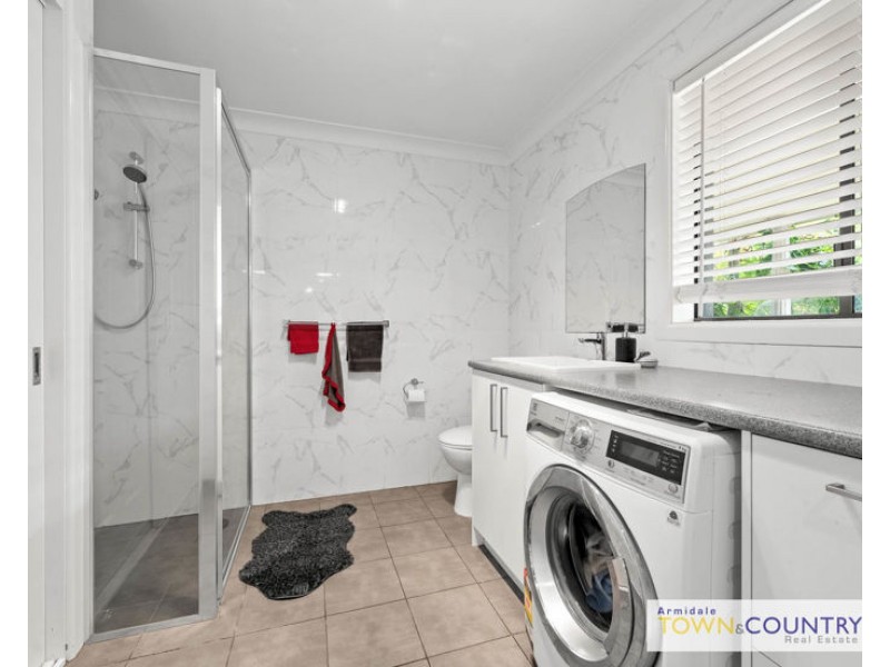 25 Mundays Lane, Armidale NSW 2350