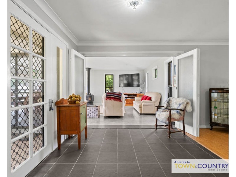 25 Mundays Lane, Armidale NSW 2350