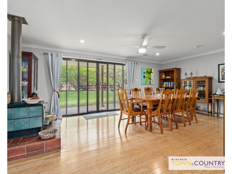 25 Mundays Lane, Armidale NSW 2350