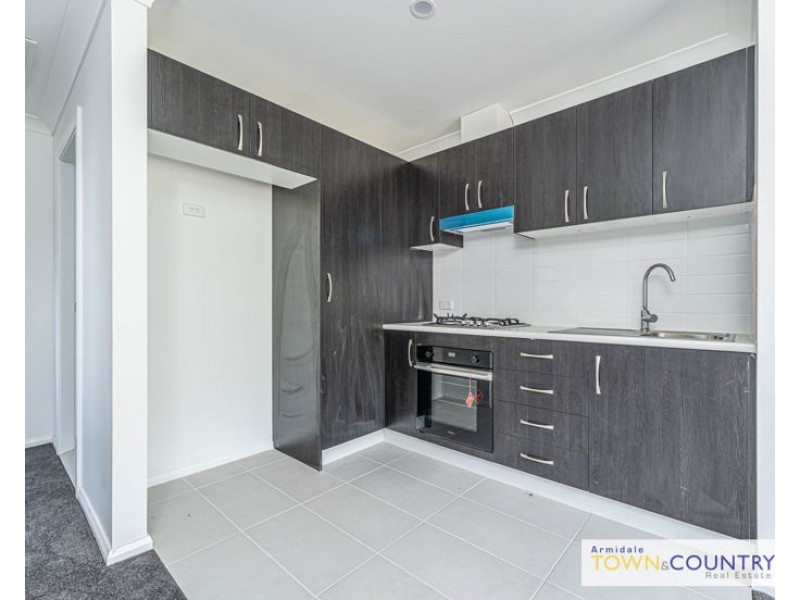 2/8 Niagara Street, Armidale NSW 2350