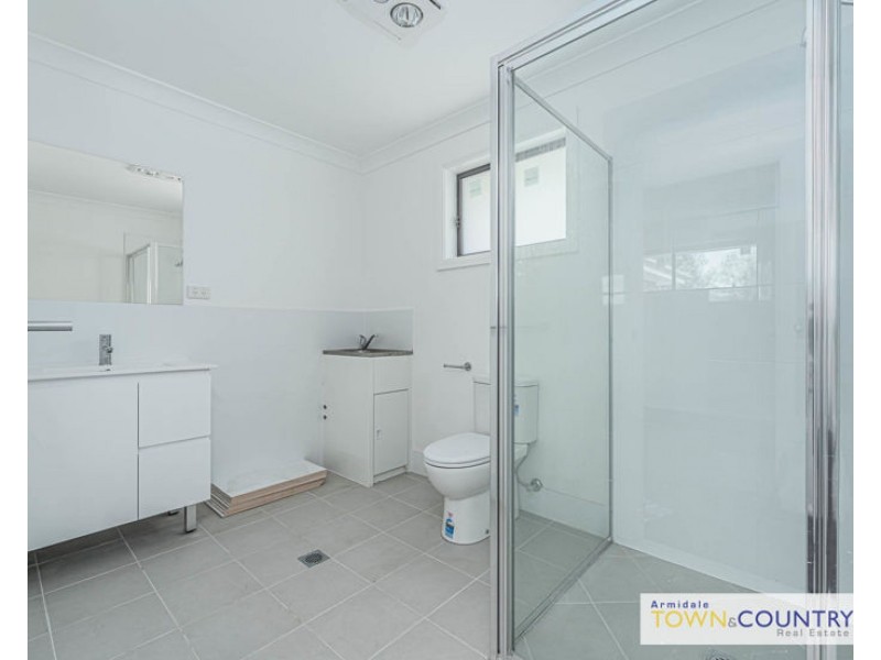2/8 Niagara Street, Armidale NSW 2350