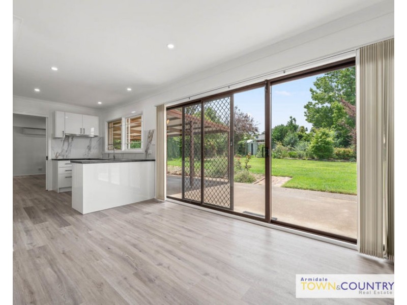 11 Dorothy Avenue, Armidale NSW 2350