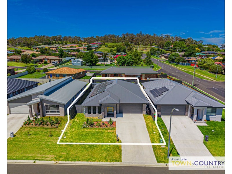 4 Bruce Close, Armidale NSW 2350
