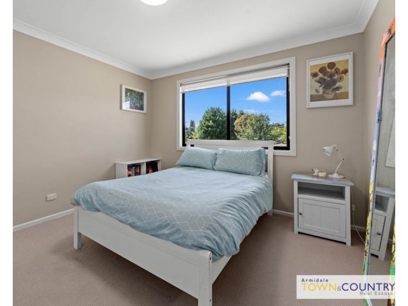 13 Hawthorne Close, Armidale NSW 2350