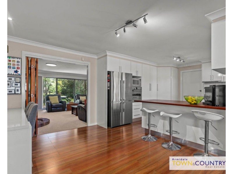 13 Hawthorne Close, Armidale NSW 2350