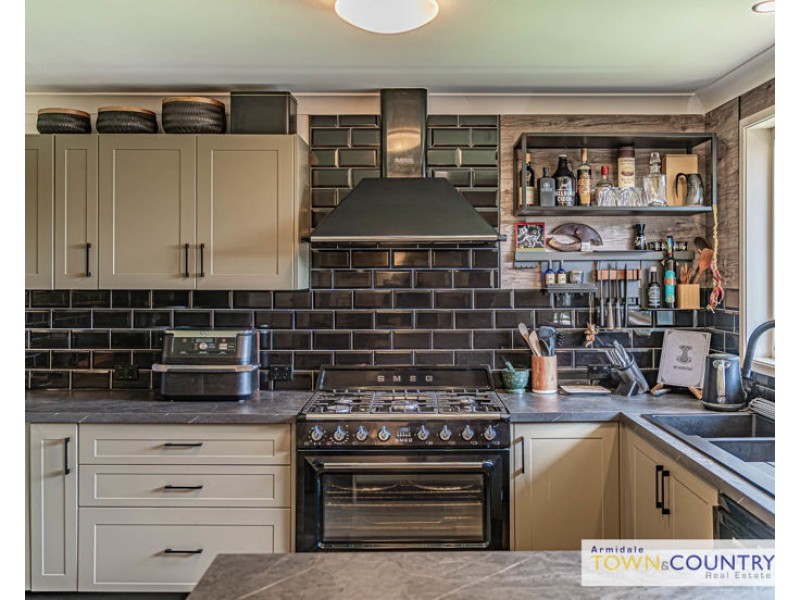 103 Tulong Road, Armidale NSW 2350