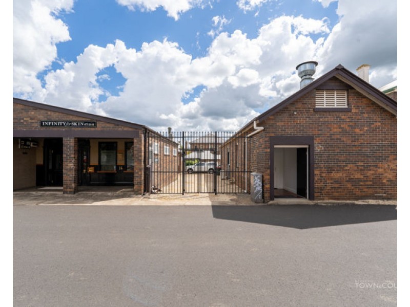 14 Cinders Lane, Armidale NSW 2350