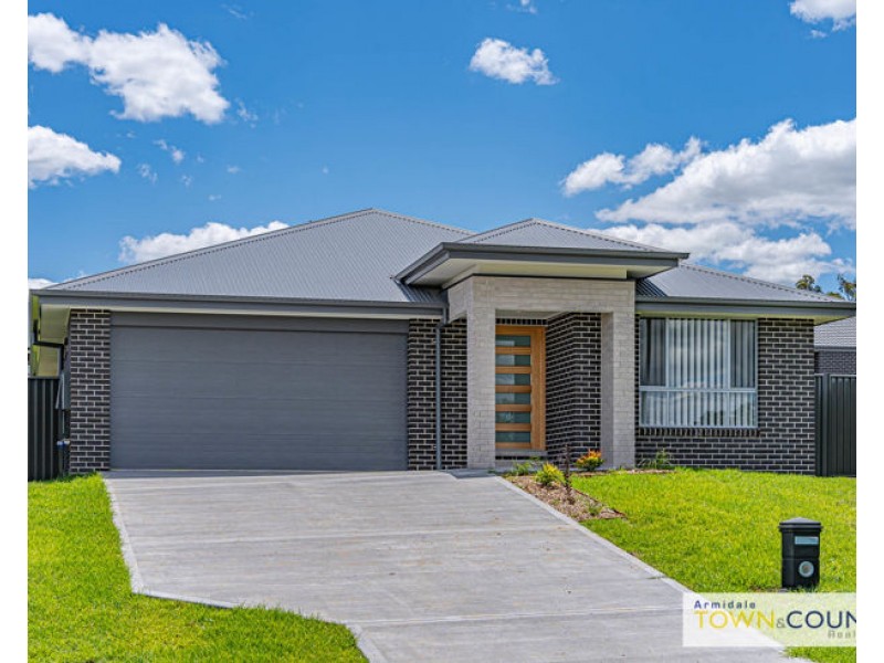 3 Willow Way, Armidale NSW 2350