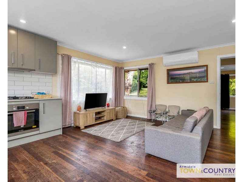 8 Nyssa Street, Armidale NSW 2350