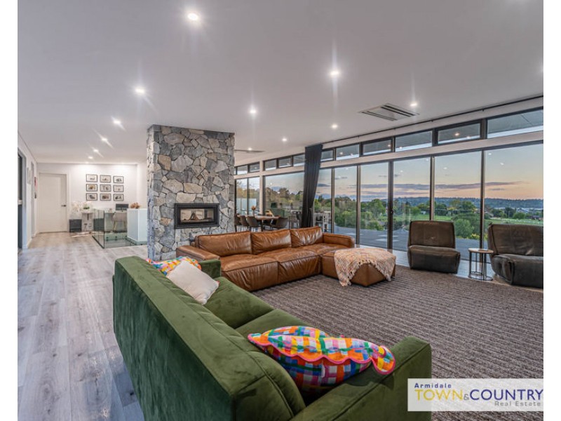 61 Ash Tree Drive, Armidale NSW 2350